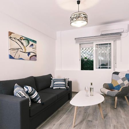 "Under The Olive Tree"- Beautiful Apartment In The Heart Of 雅典 外观 照片
