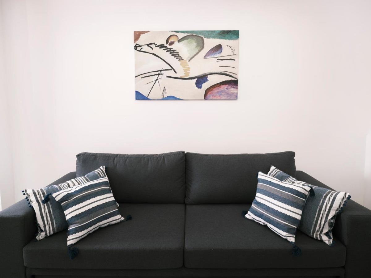 "Under The Olive Tree"- Beautiful Apartment In The Heart Of 雅典 外观 照片